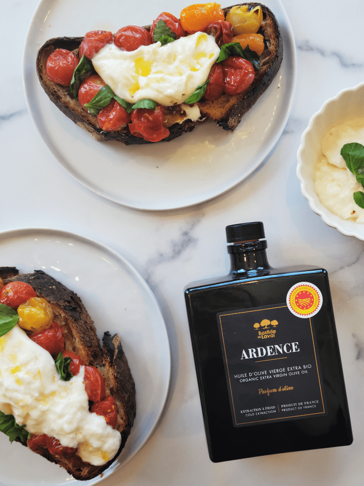 Roasted Tomato and Garlic&nbsp;Tartine